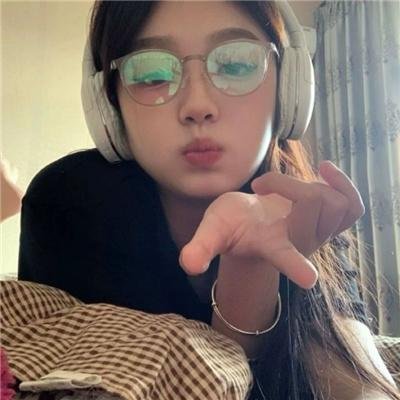 堕入地球的间谍
